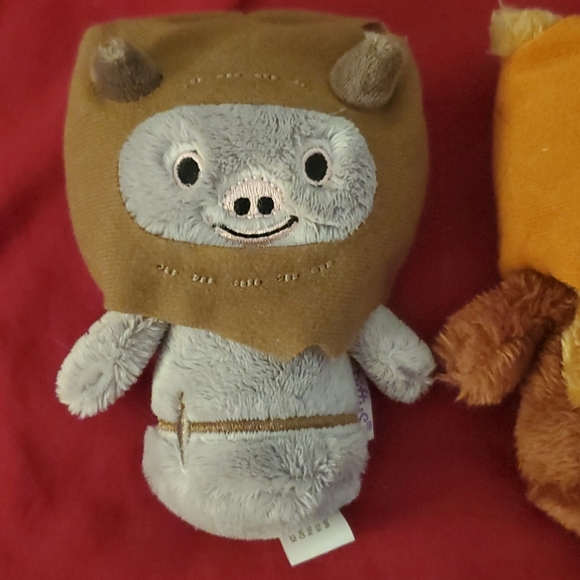 Stars Wars Ewok Itty Bittys - Picture 2 of 3